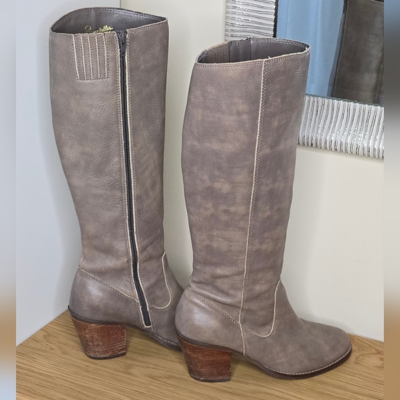 Seychelles Women's Meet Me in The City Tall Leather Boots Stone Size 10 - Picture 2 of 8